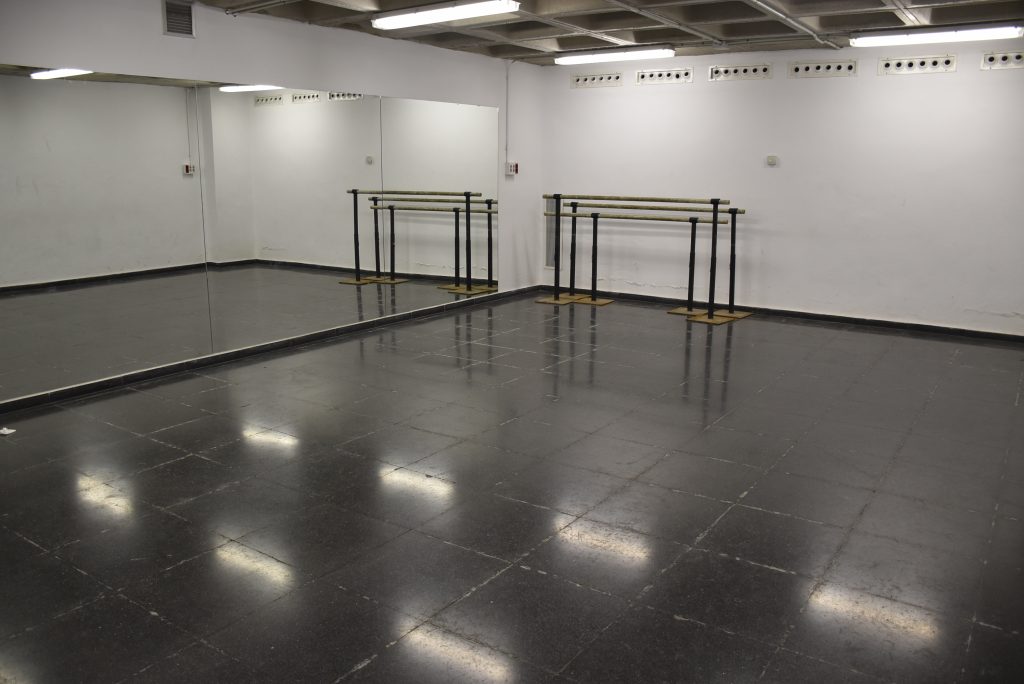 Rehearsal room with mirrors