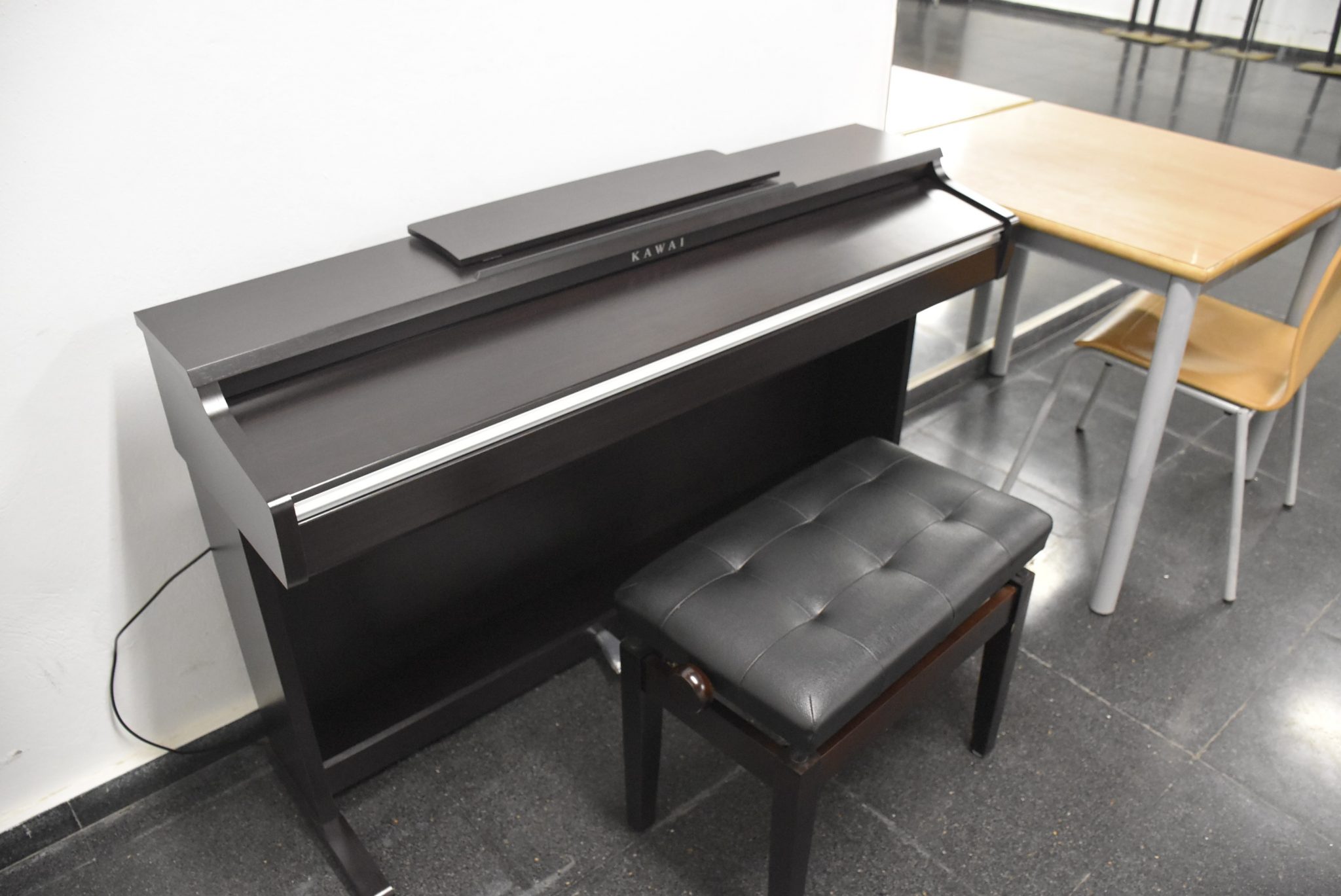 Piano de la Casa de l'Estudiant en la sala del soterrani