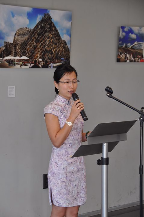 Presidenta Asociacion Mujeres Chinas